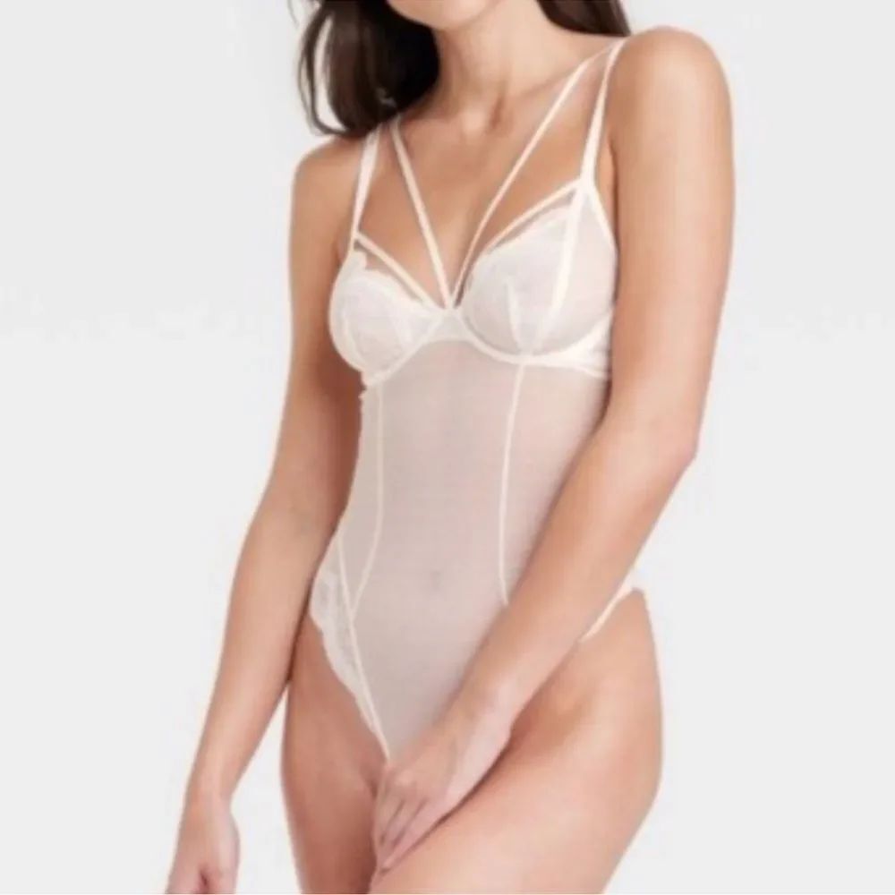 Auden White Lace Bra Bodysuit‎ Size Large